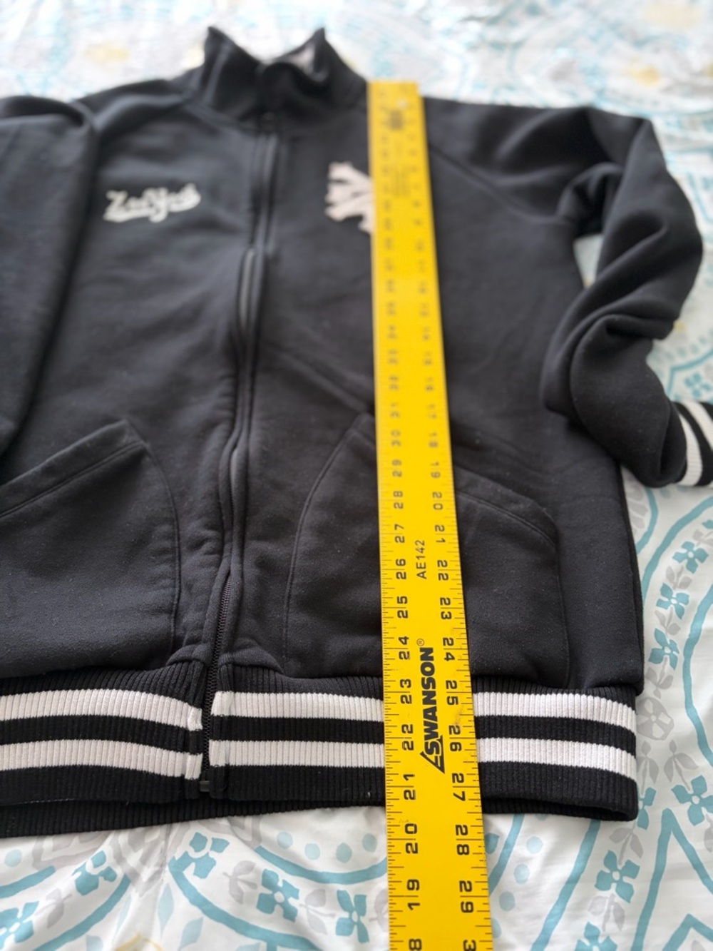 Zoo York Black and White Striped Collar Zip Jacket - Picture 4 of 5
